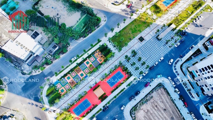 FPT Plaza 1, căn góc, 2PN 69m2, view Quảng trường, tầng cao, giá chỉ 1.55 tỷ.