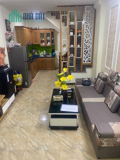Bán nhà Xã Đàn 2 32m xây 5 tầng không lỗi phong thủy cửa nhà sáng thoáng 4.5 tỷ