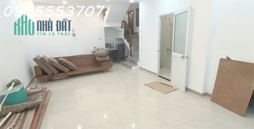 Nhà 4 tầng Q. Hải Châu- Kiệt đẹp rất gần đường chính, gần CẦU RỒNG- Chỉ hơn 3 tỷ xíu