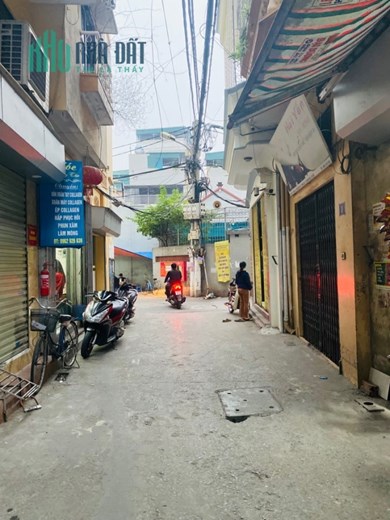 Bán TT tầng 1 Tân Mai- chưa đến 2 tỉ-sdtt gần 60m2- 2 mặt ngõ, ô tô qua cửa- kinh doanh đỉnh-sổ đỏ