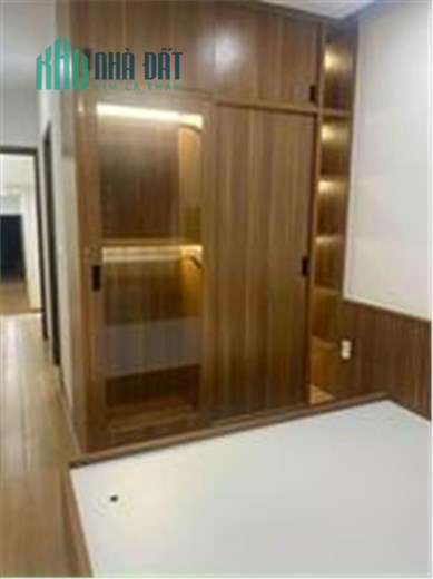 BÁN NHÀ , QUẬN 7 _ 83 M2 _2 TẦNG,HẺM RỘNG,FULL NỘI THẤT_GIÁ RẺ_ NHỈNNH 7 TỶ
