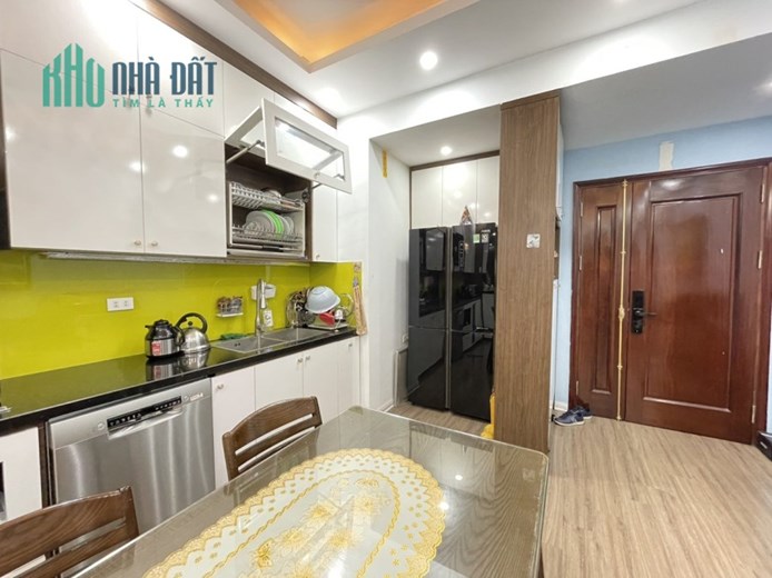 Cần bán căn 3PN 2WC cc An Lạc phùng khoang diện tích 106m2 giá 3.55 tỷ