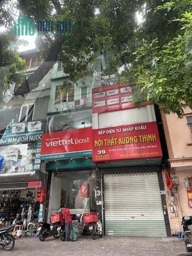 Cho thuê nhà mặt phố đường Láng, cách cầu vượt Ngã Tư Sở 100m.