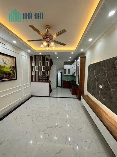 💥32m2
👉 tầng 2 đua thành 36m x 5 tầng
👉 mặt tiền 3.8m
👉 giá 4,1 tỷ bác nào mua k