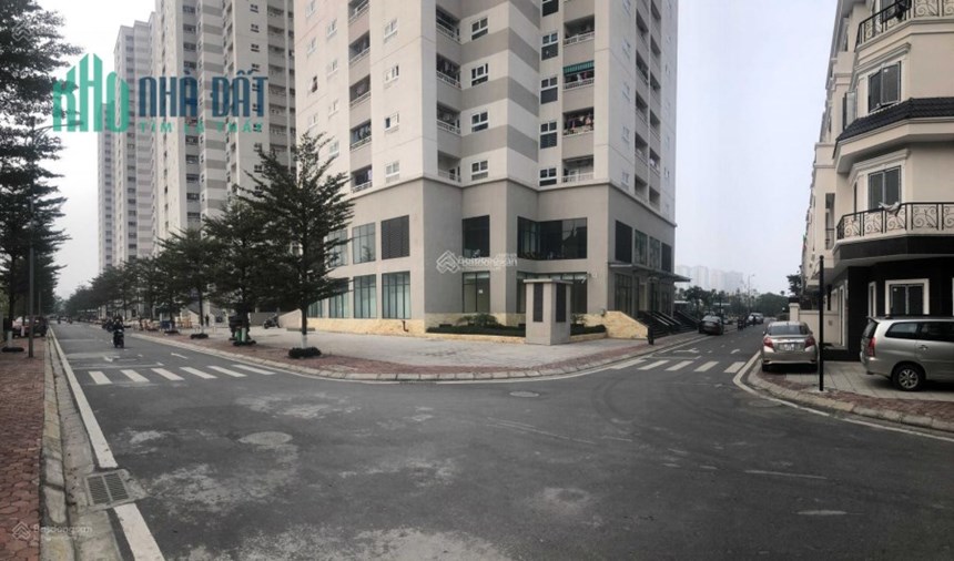 Chính chủ bán shophouse chân đế, căn 103 tòa M5 Mipec Kiến Hưng