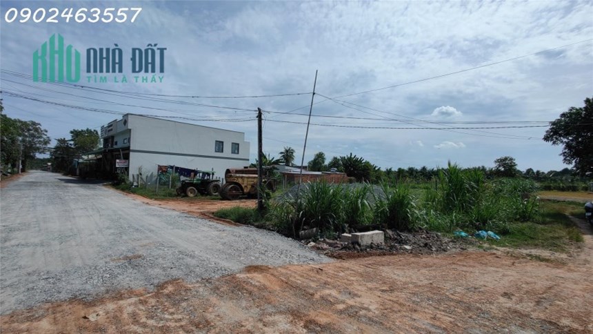 Đất 2 Mặt Tiền. Sổ Hồng Riêng . Hỗ Trợ Thủ Tục Sang Tên