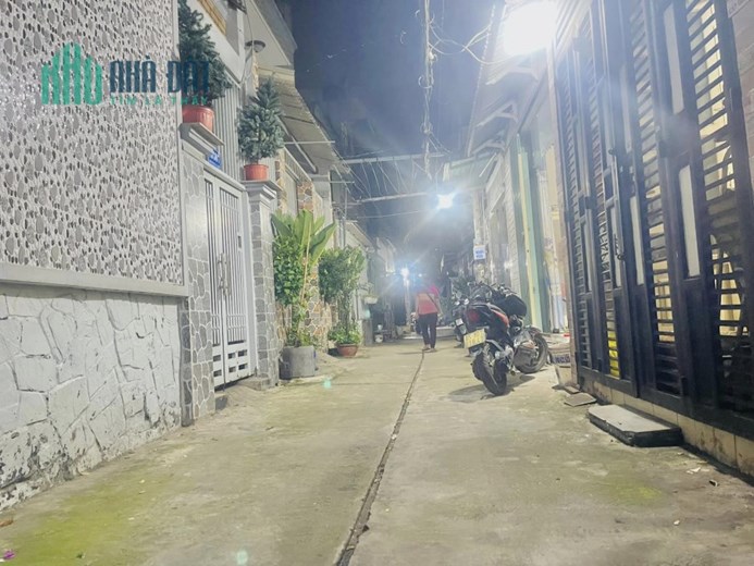 BÁN NHÀ HẺM XE HƠI ĐƯỜNG 59, P14, GV DT 30M2 GIÁ 3TY3 TL.