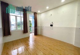 PHÒNG RỘNG, CÓ BAN CÔNG - mặt tiền Cầu Xéo, Phường Tân Quý, Quận Tân Phú