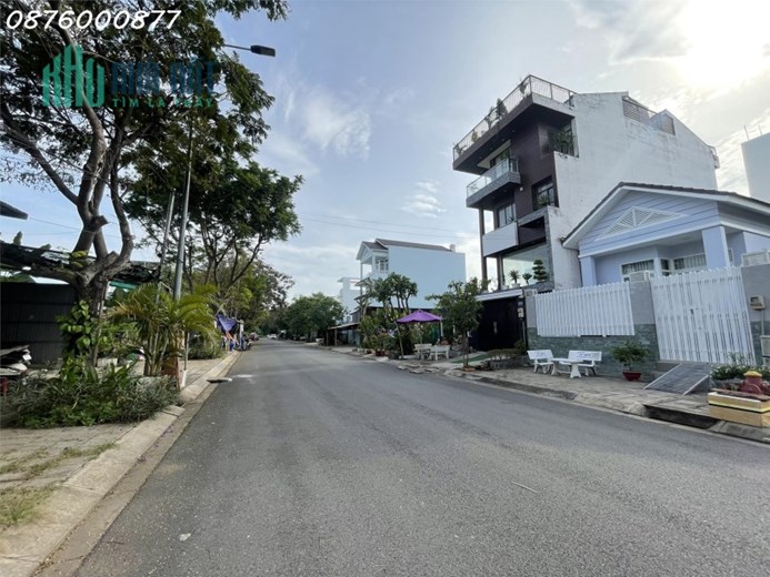 Bán đất biệt thự KDC Lập Phúc Nhà Bè. DT 10m x 25m, đường 20m, thông Đào Sư Tích, PMH Quận 7