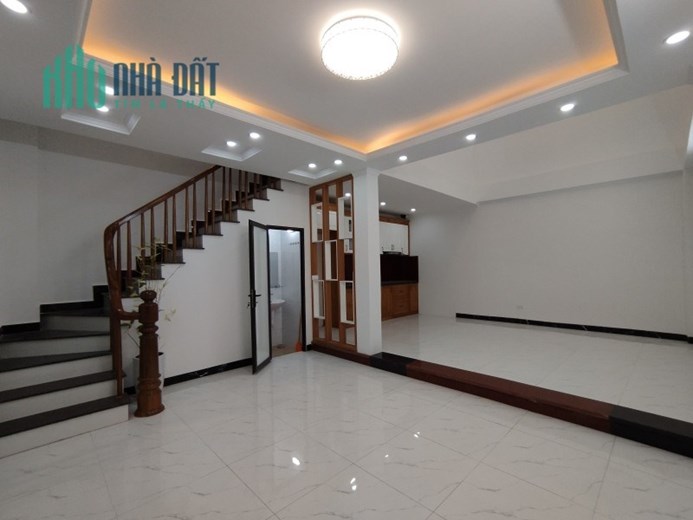 Bán nhà đẹp quận Thanh Xuân. TT Ngã Tư Sở. Ô TÔ. GẦN HỒ. 50m2 x 5T. MT 5m. Nhỉnh 6 Tỷ. 0968084286