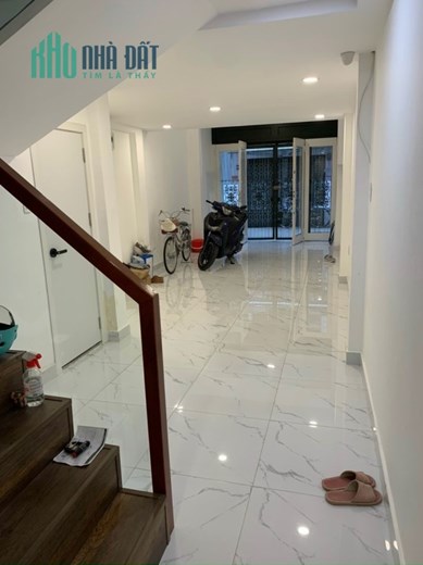 chính chủ gửi Bán nhà HXH Nguyễn Tri Phương Quận 10 DT: 4,5x12  trệt 3 lầu giá 6 tỷ 95