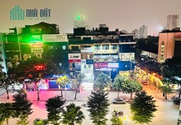 Căn hộ CC mặt phố Hoàng Quốc Việt DT 85m2 2PN 2WC, nhà đẹp ở ngay tặng hết NT đẹp, 3.6 tỷ