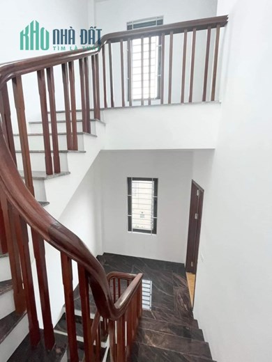 Nhà An Dương Vương view cầu Nhật Tân, nhà mới đẹp long lanh ở luôn, lô góc ngõ rộng giá chỉ 3.8tỷ