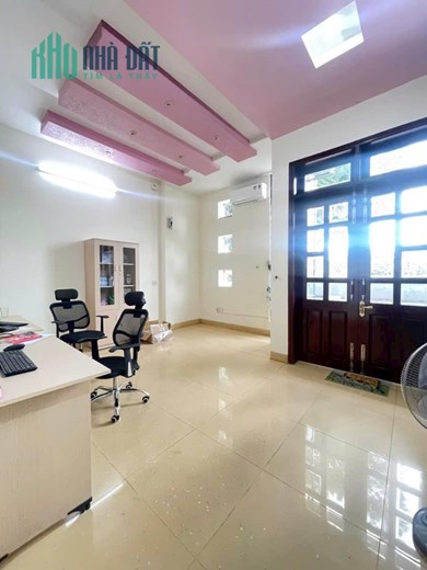 Giảm 2 tỷ! Bán nhà 4 tầng Hà Huy Tập cạnh Điện Biên Phủ. Dòng Tiền 30 Tr/T. Giá nhỉnh 10 tỷ