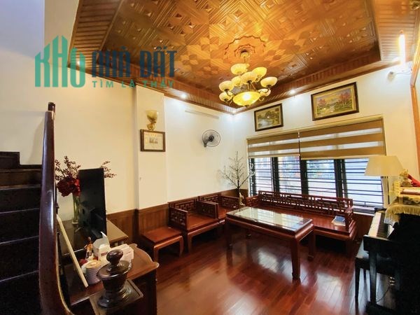 41m 5 Tầng Mặt Tiền 4.5m Nhỉnh 10 Tỷ Phố Hoàng Quốc Việt Cầu Giấy. Phân Lô 3 Thoáng Ô Tô Tránh Dừng