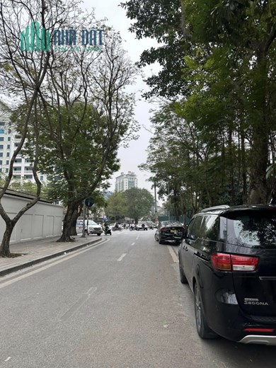 67m Mặt Tiền 5.5m Nhỉnh 11 Tỷ Lô Góc Phân Lô Đường Hoàng Quốc Việt. Chủ Bán Đất Tặng Nhà. Đầu Tư