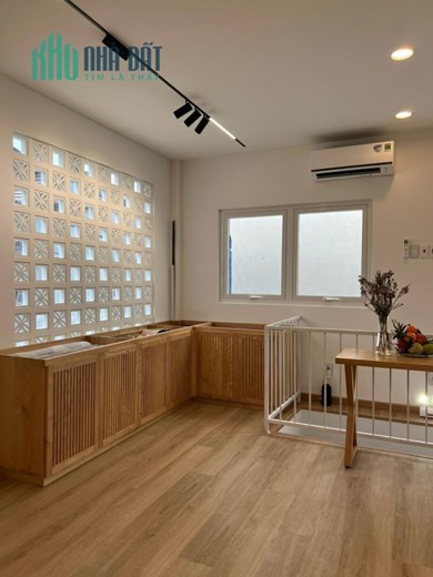 SIÊU PHẨM XH ĐỔ CỬA- 71M2 - 5 TẦNG - HOÀN CÔNG - NỘI THẤT CAO CẤP - GẦN MẶT TIỀN .