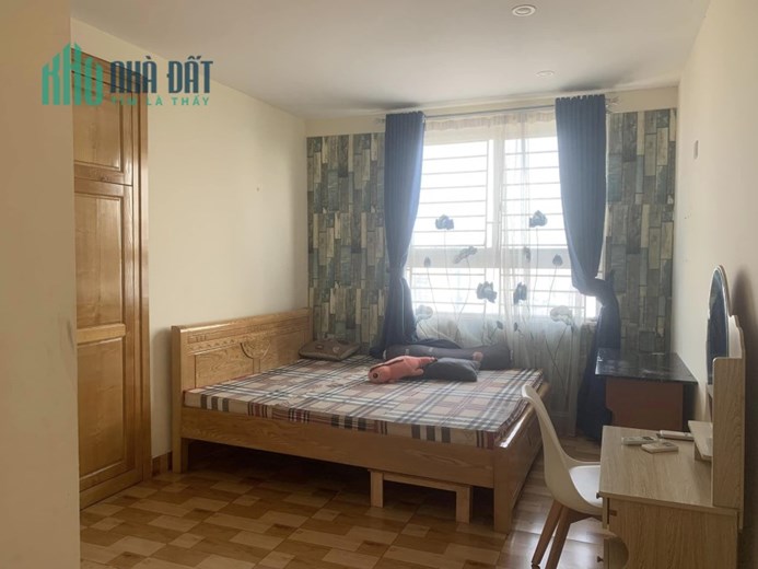Bán nhà Hoàng Hoa Thám, Ba Đình, gần phố, lô góc, 48m2, mặt tiền 7m, Giá siêu rẻ.