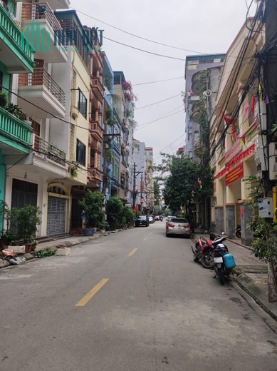 Bán nhà Hoàng Hoa Thám, Ba Đình, gần phố, lô góc, 48m2, mặt tiền 7m, Giá siêu rẻ.