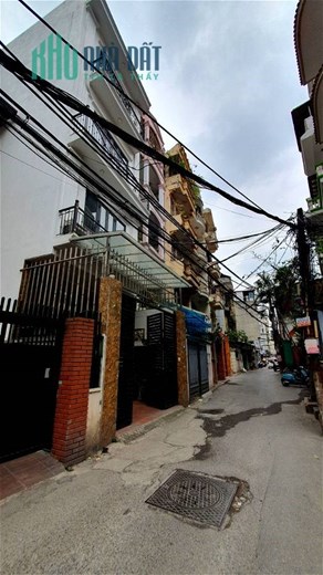 Bán Nhà Phố Lạc Long Quân Quận Cầu Giấy. 77m Mặt Tiền 4m Nhỉnh 16 Tỷ. Cam Kết Ảnh Thật Mô Tả Chính