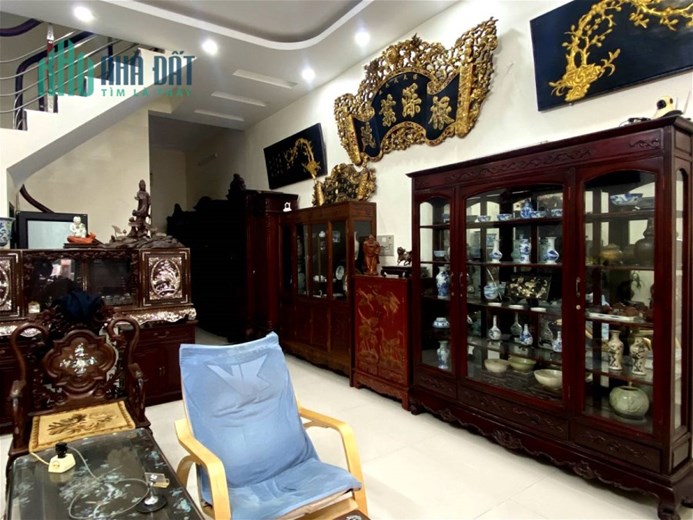 Bán Nhà Phố Lạc Long Quân Quận Cầu Giấy. 77m Mặt Tiền 4m Nhỉnh 16 Tỷ. Cam Kết Ảnh Thật Mô Tả Chính