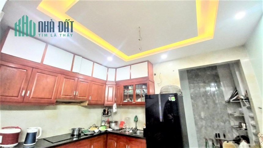 RỚT! Nhà phố Trần Phú, KINH DOANH, Ô Tô, 2 MẶT NGÕ 57m2 chỉ 8.2 tỷ