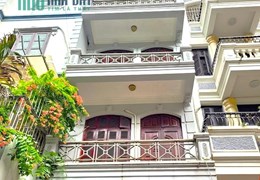 (Mặt ngõ nông, ô tô, vỉa hè) Bán nhà Võ Văn Dũng, Đống Đa, 50m 5T mt 4,2m