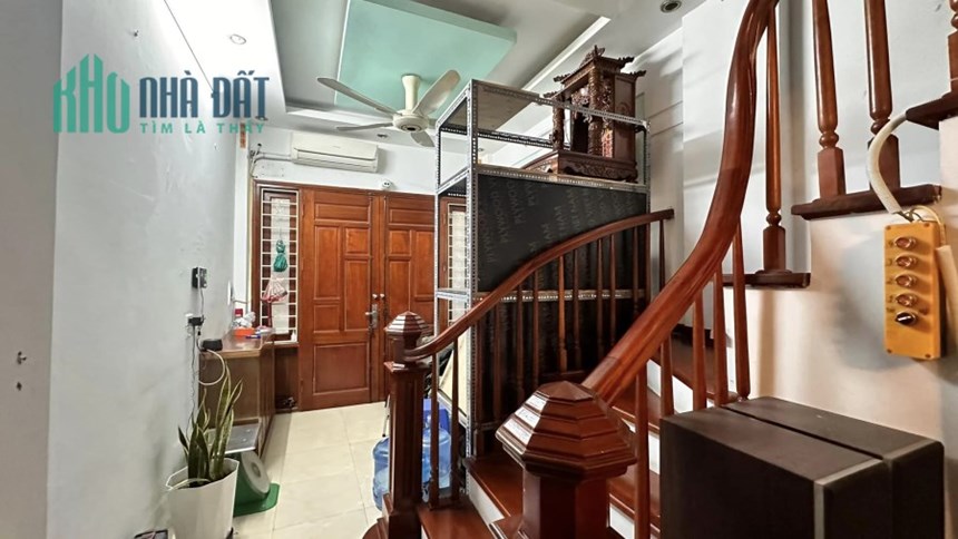 Bán nhà phân lô Phố Nguyễn Khánh Toàn,Cầu Giấy, 40,3m2 x5Tầng, Ôtô 5 tạ đỗ cửa, giá 4.85 tỷ