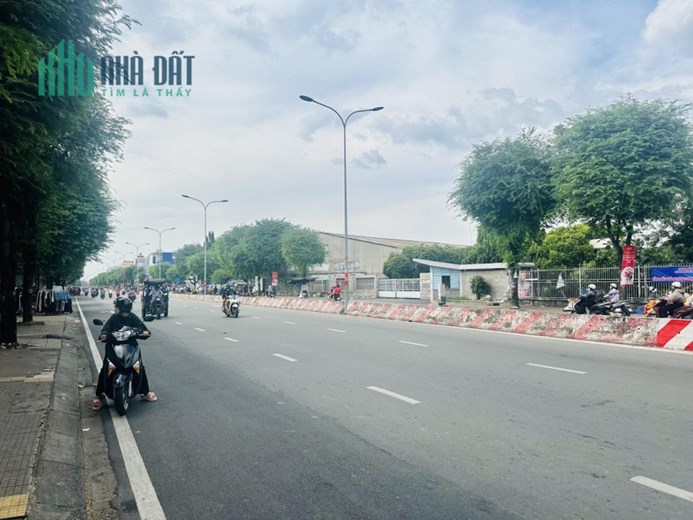 BÁN NHÀ MẶT TIỀN 410M2 CHO THUÊ 200TR, LÊ TRỌNG TẤN, TÂN PHÚ.