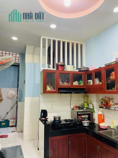 Bán gấp nhà mới Trần Hưng Đạo Quận 1-30m2 Giảm còn 4 tỷ 99 TL.