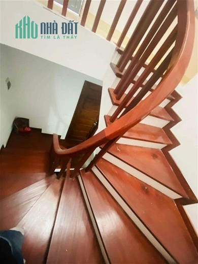 Giá sốc, vị trí đỉnh,nhà đẹp phố Hoàng Hoa Thám,full nội thất 39.5m*5t, chỉ 5.3ty