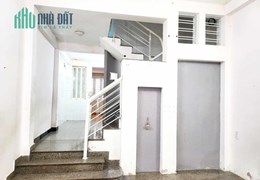 Chỉ 3 tỷ hơn, có luôn nhà mặt tiền , 2 tầng, Hải Châu Đà Nẵng