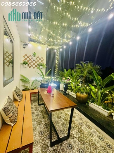 Phân lô Vip Trần Thái Tông 60m - 12 tỷ , vỉa hè to