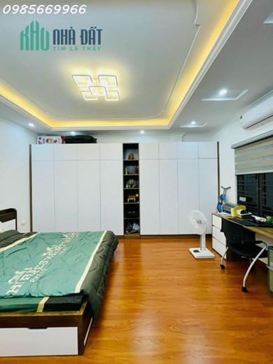 Phân lô Vip Trần Thái Tông 60m - 12 tỷ , vỉa hè to
