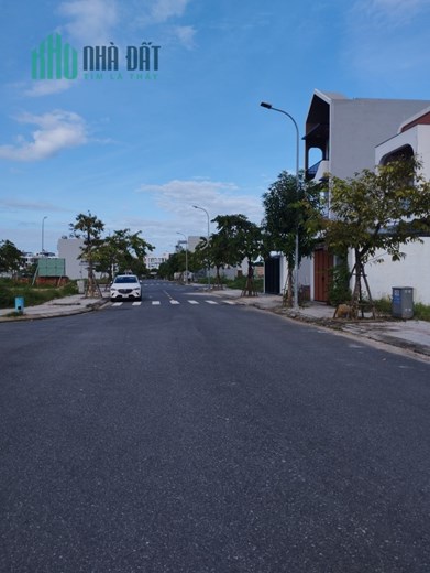 Biệt thự đối diện công viên, Khu Kim Long, Hòa Minh, Liên Chiểu.