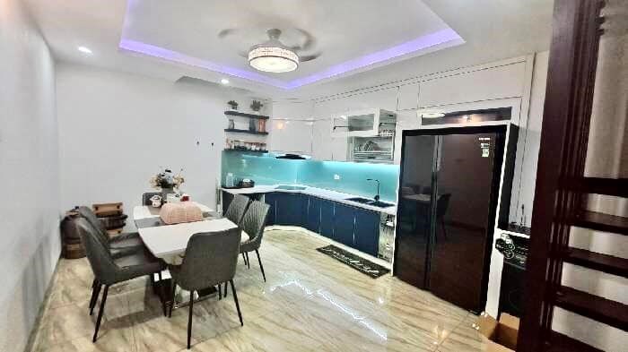 Bán gấp nhà Vạn Phúc, DT 44m2, 4 tầng, giá 4.5 tỷ