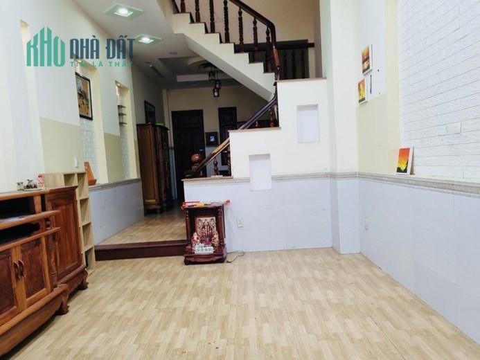Rất ngộp bank cần bán gấp nhà đường xe hơi - khu phân lô cao câp đường 30 Linh Đông - 4 x 14 giá