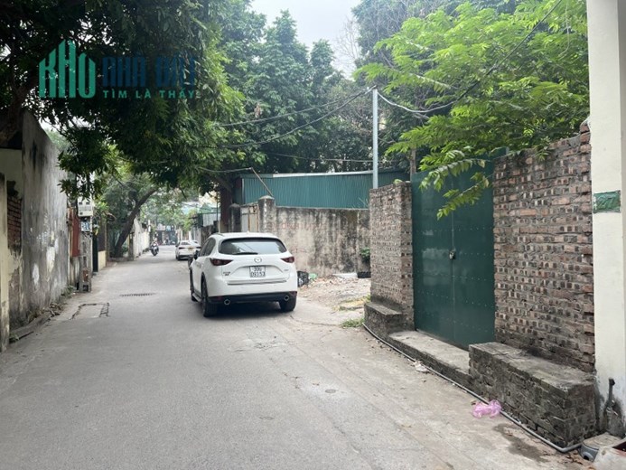 LÔ ĐẤT THẠCH BÀN – GẦN MẶT PHỐ - NGÕ THÔNG Ô TÔ TRÁNH - Ô TÔ 7 CHỖ VÀO NHÀ -  GẦN TRUNG TÂM