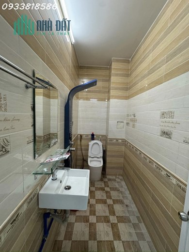 RẺ NHẤT TÂN PHÚ 5m2 x 9m6 hai tầng , hẻm ô tô, chỉ 3.35tỷ