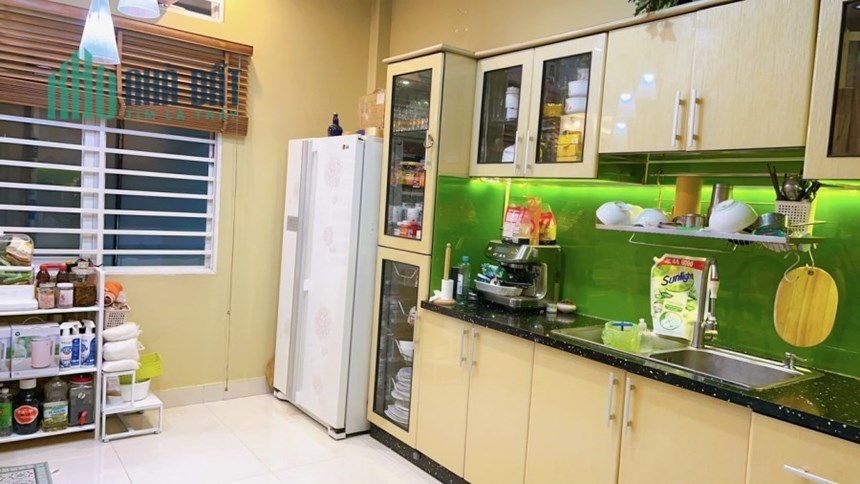 Bán nhà xây chùa đường Tân Thới Nhất 13 Q.12 nhà 3 tầng 100m2 chỉ 5.9 tỷ