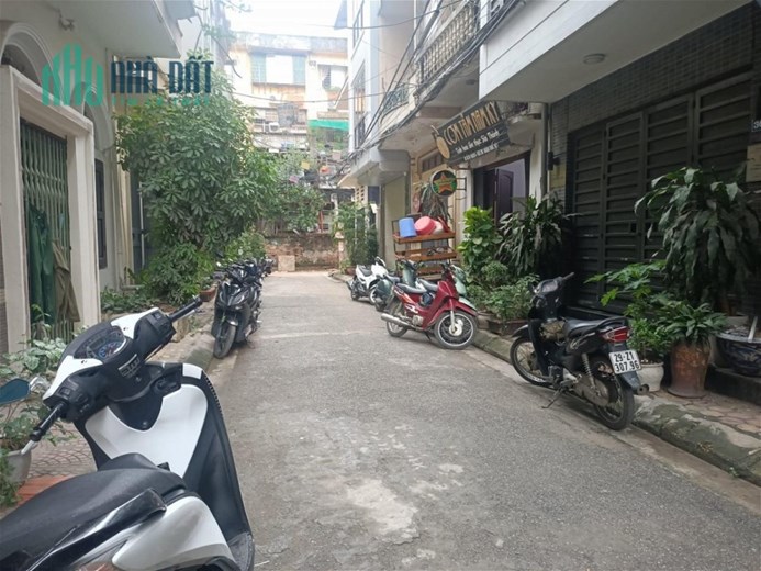 Bán Nhà Phố Hoàng Quốc Việt Quận Cầu Giấy. 45m Mặt Tiền 4.1m 10 Tỷ. Cam Kết Ảnh Thật Mô Tả Chính