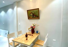 Bán Nhà Trần Quốc Hoàn, Cho Thuê Tốt, 77,5m giá 13,6 tỷ