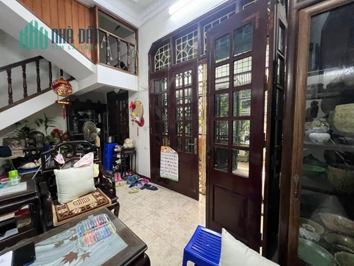 NÓNG MỚI 09 2628 5559 Bán nhà Trần Quốc Hoàn 64/80m², 4 tầng, MT 6m, giá 17.9 tỷ Cầu Giấy
