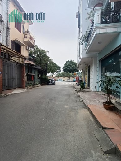 NÓNG MỚI 09 2628 5559 Bán nhà Lê Trọng Tấn 153m², 2 tầng, MT 8m, giá 27.9 tỷ Thanh Xuân