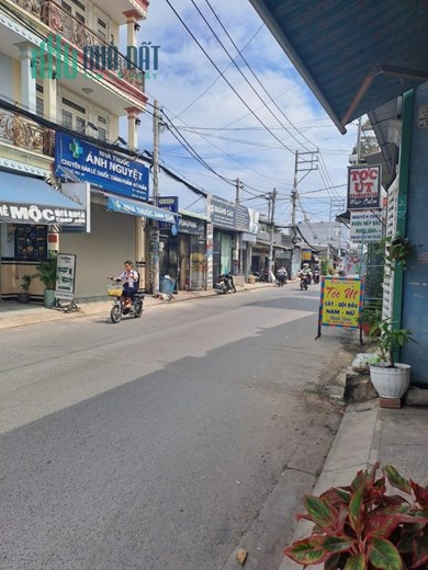 -Em cần Bán nhanh nhà Mặt tiền P.Hiệp thành 4x16 giá nhỉnh 2 tỷ.