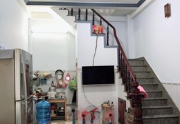 Cần bán căn nhà Phan Văn Hớn,ngang 4m , đúc 1 tấm, P. Tân Thới Nhất, Q12.