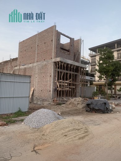 Chính chủ cần bán nhanh Lô Đất Thuộc khu dân cư Chợ Năm ,Xã Tiên Lục, Lạng Giang, Bắc Giang.