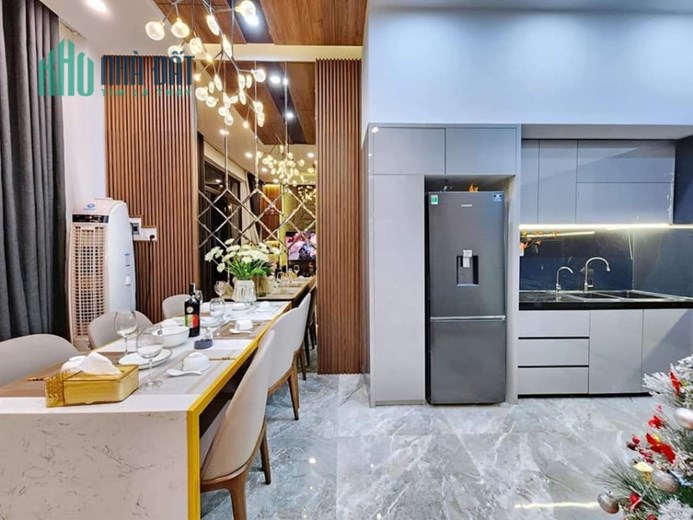 ♪ Nhà kiệt Ô tô Nguyễn Hữu Thọ, gần Duy Tân cách đường 40m, 45m2, 4 tầng, 4.39 tỷ