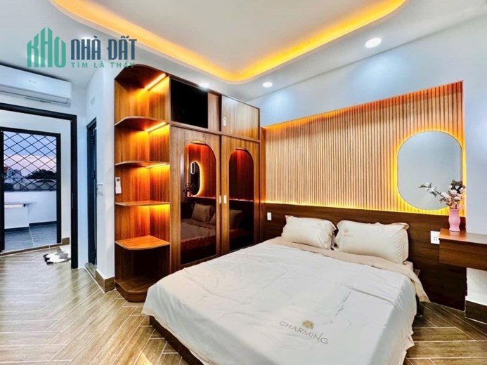 NHÀ ĐẸP 3 TẰNG HẺM XE HƠI PHAN HUY ÍCH. TẶNG FULL NỘI THẤT.