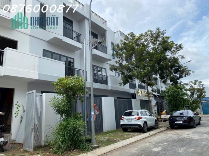 Cho thuê nhà phố hẻm 1078  Lê Văn Lương Nhà Bè. Thiết kế hiện đại 3 tầng, 4PN, 5WC 15 triệu/ tháng.